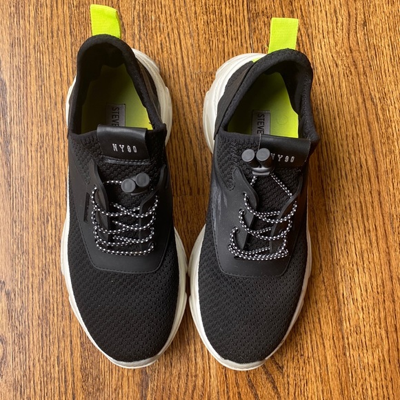 BLACK FASHION SNEAKERS - Picture 1 of 3